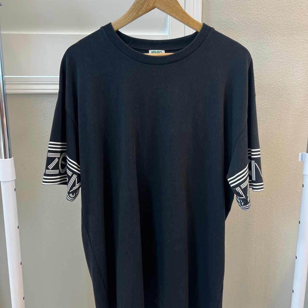 Kenzo Black T-Shirt with Patterned Sleeves